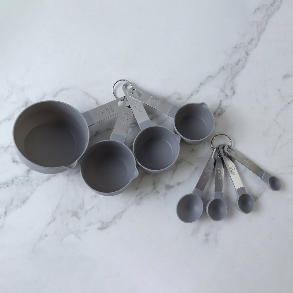 Plastic Measuring Cups And Spoons Set For Kitchen Baking Cooking (1 Set)